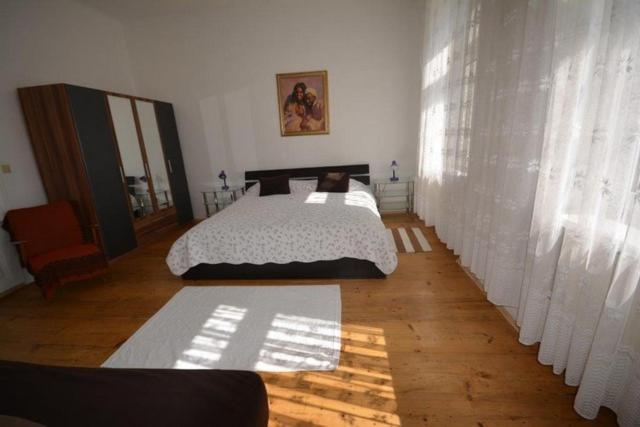 Vienna Holiday Apartments Экстерьер фото