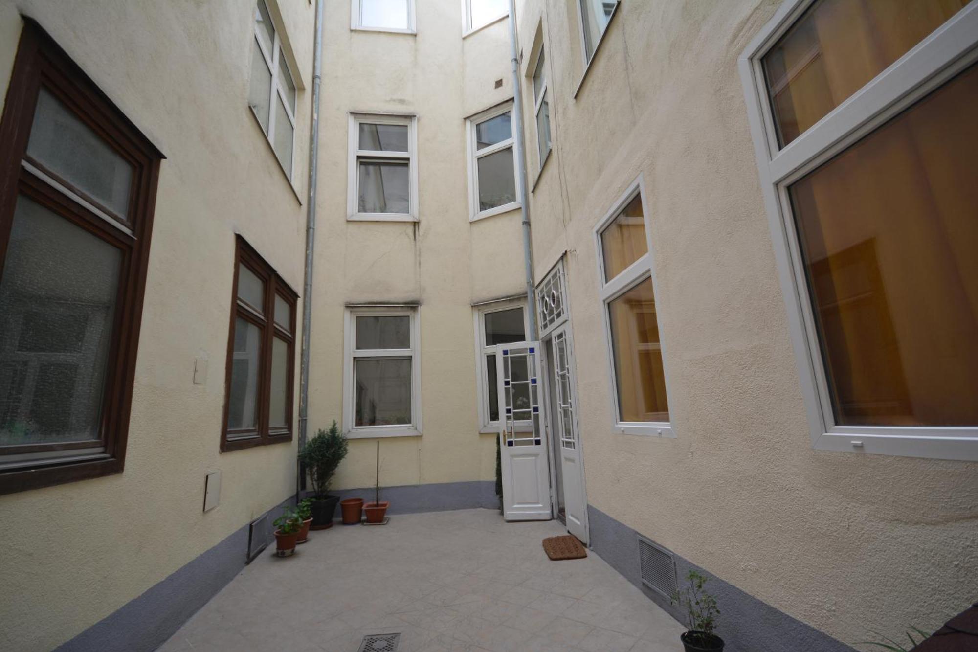 Vienna Holiday Apartments Экстерьер фото